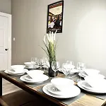 Luxury Flat With Free Parking Harrogate