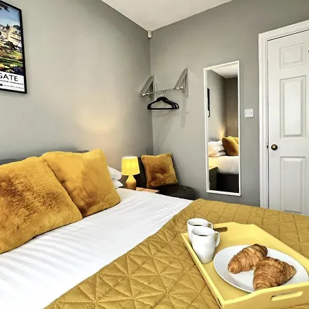 Luxury Flat With Free Parking *